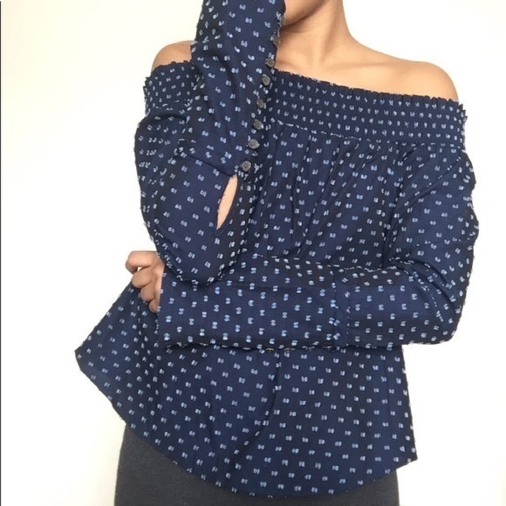 Derek Lam 10 Crosby navy off the shoulder top, Sz 2